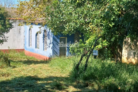 Chácara à venda com 3 quartos, sendo 1 suíte,  em Vila Dom Pedro, Atibaia, SP
