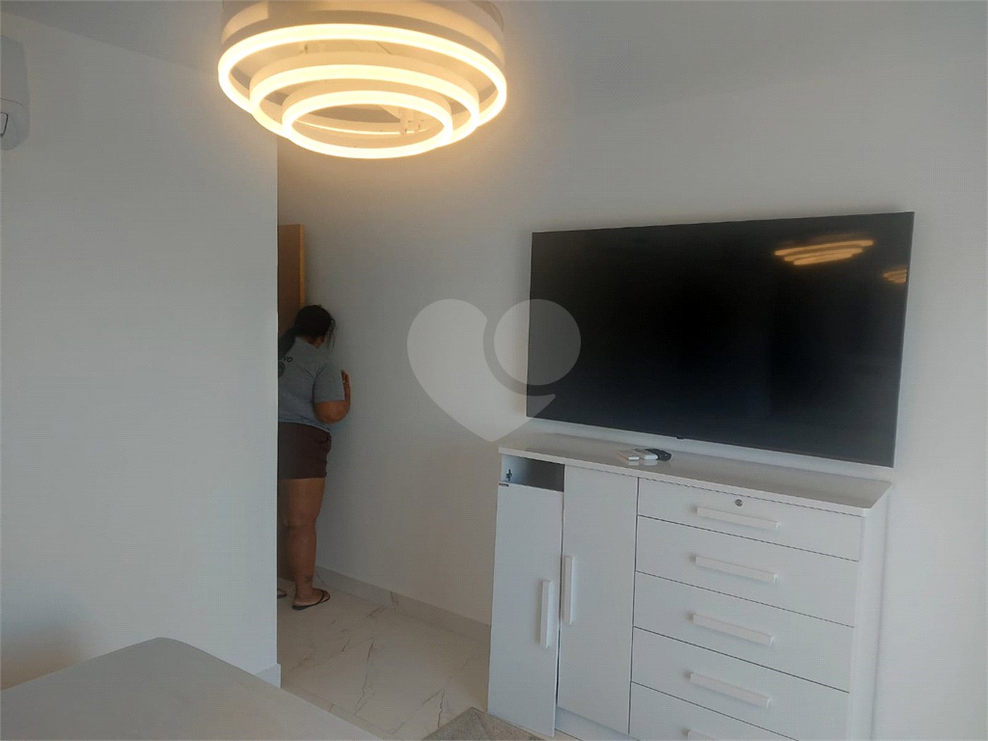 Casa à venda com 4 quartos, sendo 3 suítes, em Ogiva, Cabo Frio, RJ