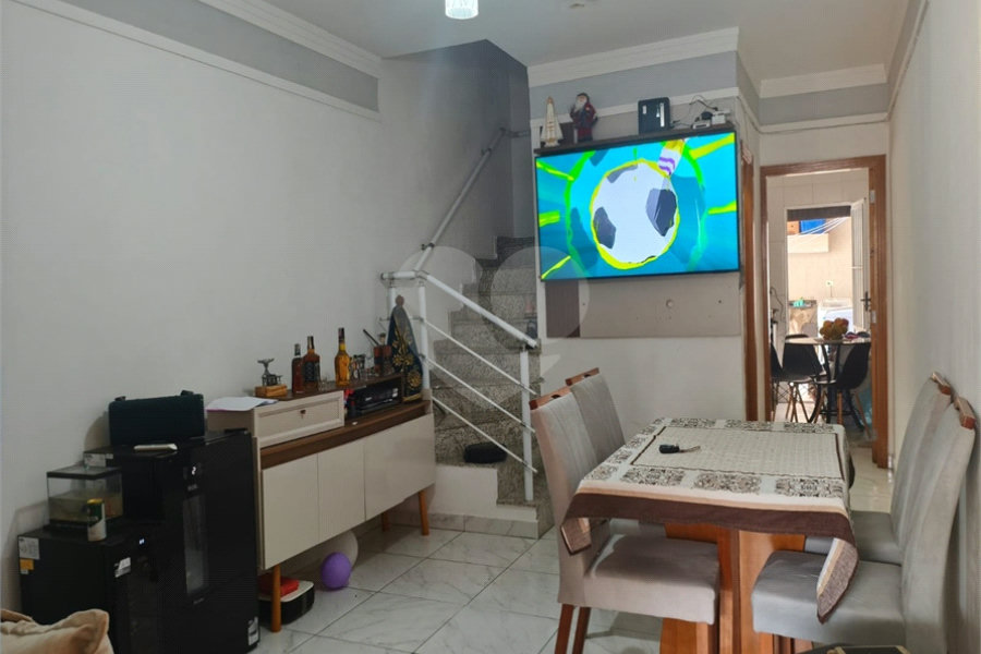 Sobrado à venda com 3 quartos, sendo 1 suíte, em Tremembé, São Paulo, SP