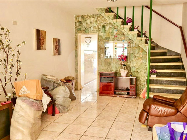 Sobrado à venda com 3 quartos, sendo 1 suíte,  em Saúde, São Paulo, SP