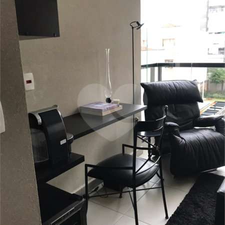 Studio à venda na Aclimação c/33,20m2 úteis - 1 Quarto/1 Vaga - 800m. metrô Ana Rosa/Paraíso