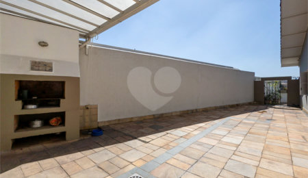 Casa à venda com 4 suítes em Jardim Londrina, São Paulo, SP