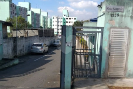 Apartamento à venda com 2 quartos em Jardim Itamarati, Poá, SP