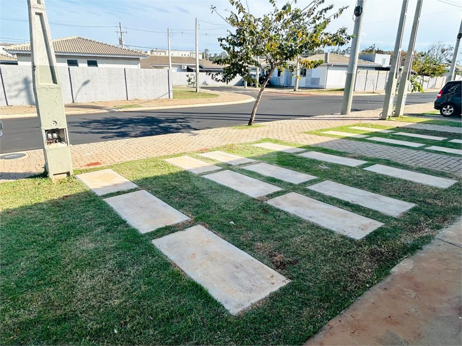 Casa à venda com 2 quartos, sendo 1 suíte, no condomínio Palacio de Turim, Ribeirão Preto - SP