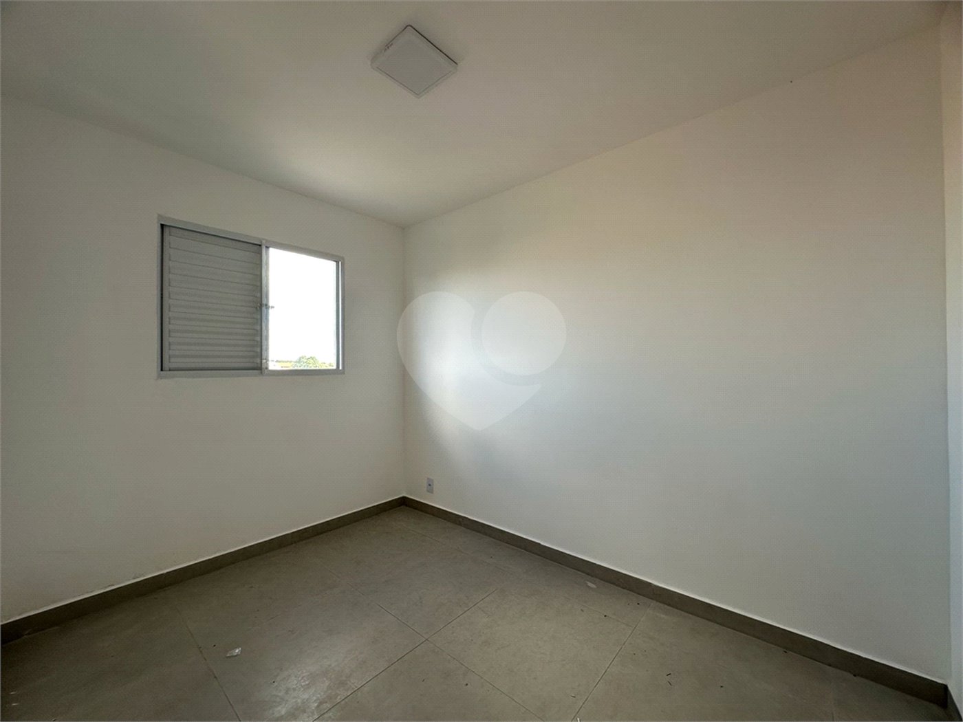 Apartamento à venda com 2 quartos em Vila Regina, Itapetininga, SP