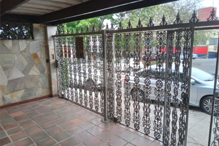 Casa Térrea à venda com 2 quartos em Vila Santa Edwiges, São Paulo, SP