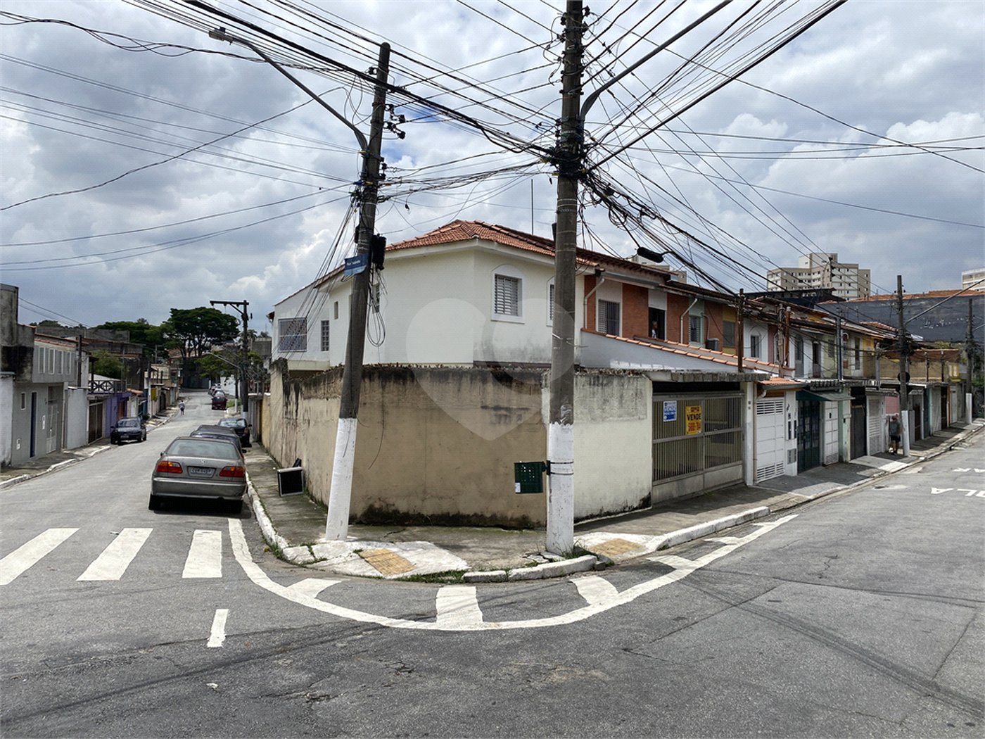 Sobrado à venda com 3 quartos, sendo 1 suíte, em Interlagos, São Paulo, SP