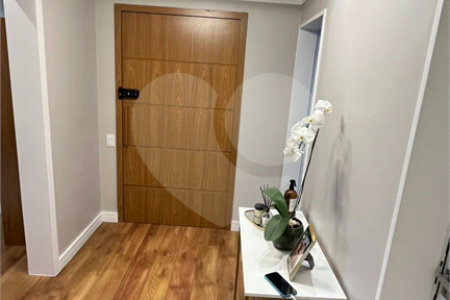 Apartamento à venda com 3 suítes em Vila Suzana, São Paulo, SP