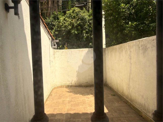 Sobrado à venda com 3 quartos em Horto Florestal, São Paulo, SP