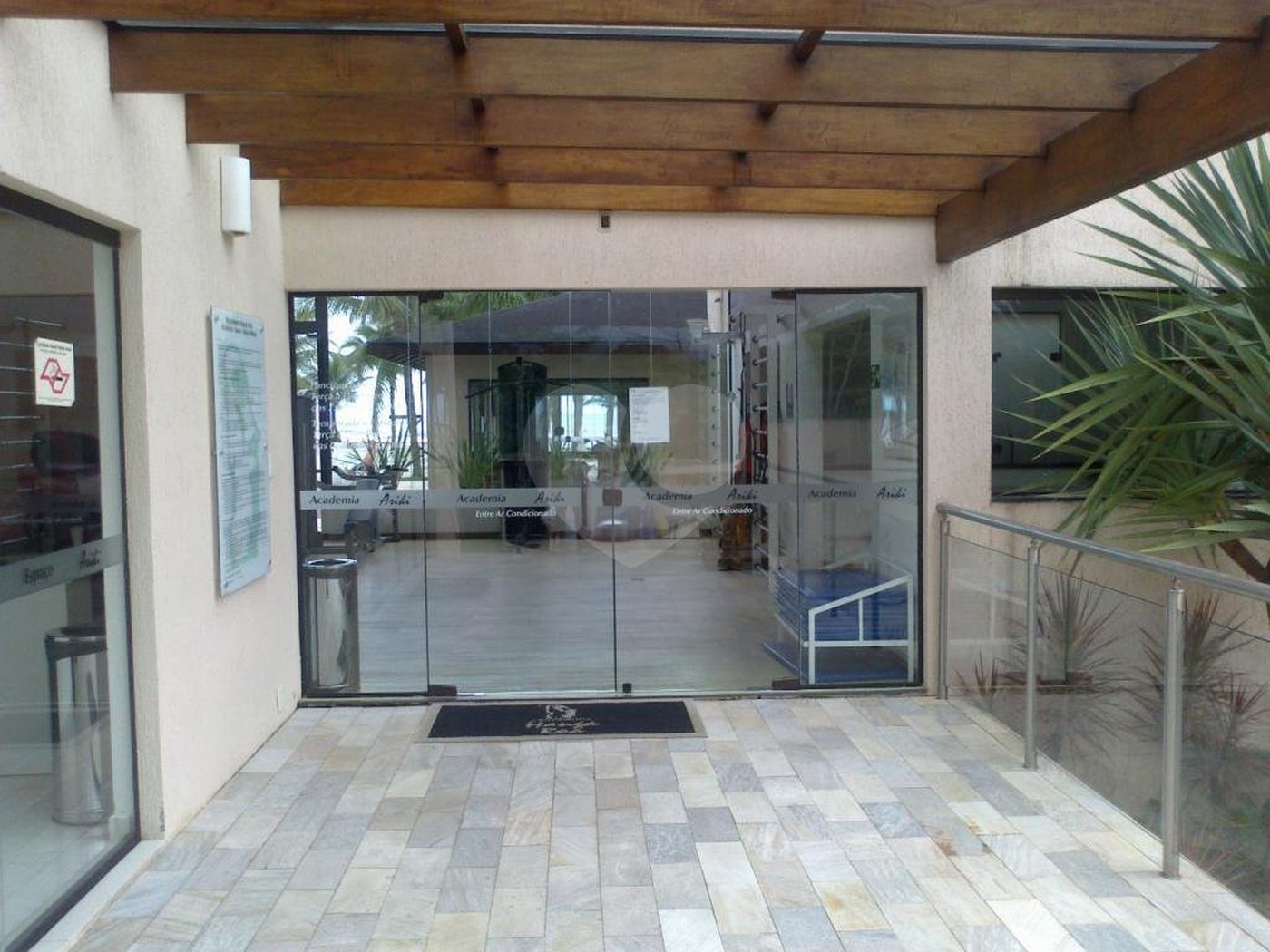Sobrado à venda com 5 suítes em Enseada, Bertioga, SP