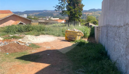 Terreno à venda em Jardim dos Pinheiros, Atibaia, SP
