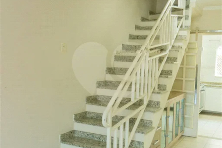 Sobrado à venda com 3 quartos, sendo 2 suítes, em Butantã, São Paulo, SP