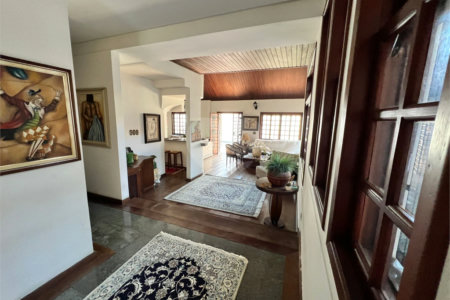 Casa à venda com 4 quartos, sendo 3 suítes, em Chácara Monte Alegre, São Paulo, SP