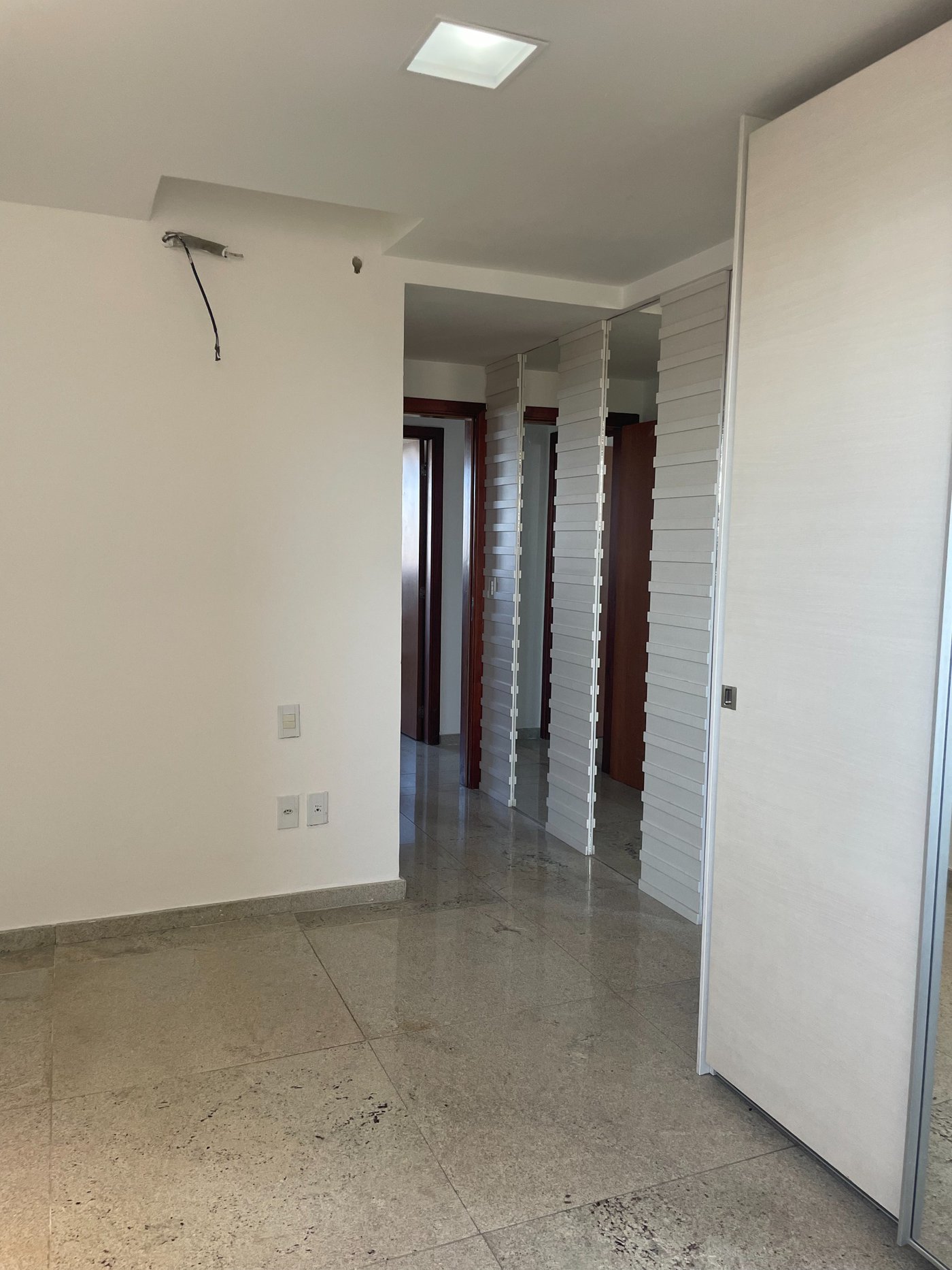 Cobertura à venda com 4 suítes em Ponta Verde, Maceió, AL