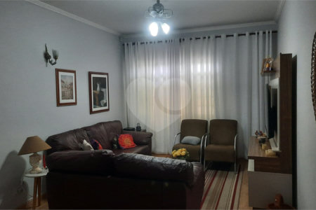 Casa à venda com 4 quartos, sendo 1 suíte,  em Vila Rosália, Guarulhos, SP