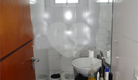 Sobrado à venda com 3 quartos, sendo 1 suíte,  em Tremembé, São Paulo, SP