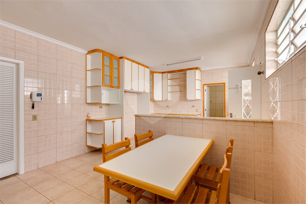 Casa à venda com 3 suítes em Alto da Boa Vista, São Paulo, SP