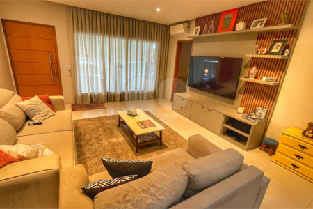Casa de Vila à venda com 3 suítes em Jardim Paulista, Atibaia, SP
