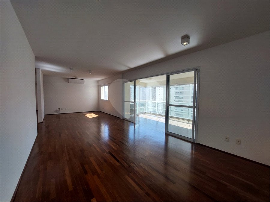 Apartamento à venda com 3 suítes em Vila Leopoldina, São Paulo, SP