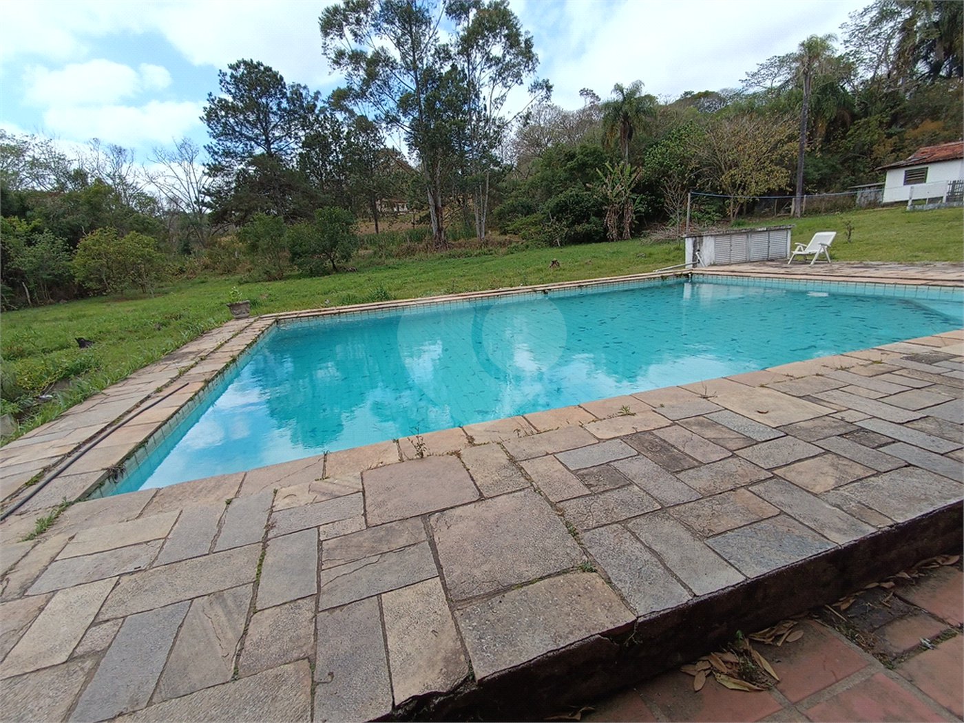 Chácara à venda com 3 quartos, sendo 1 suíte, em Dos Mendes, São Roque, SP