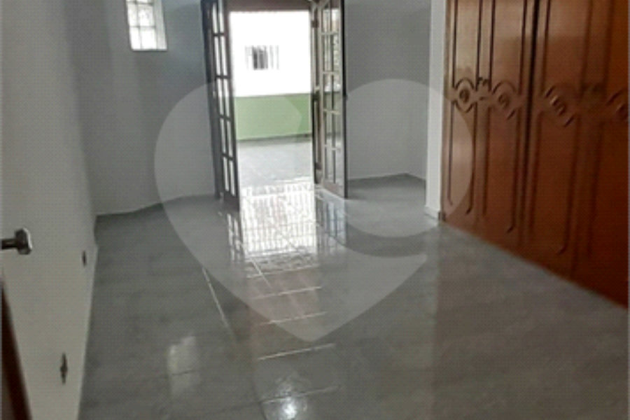 Sobrado à venda com 4 quartos, sendo 2 suítes,  em Vila Maria, São Paulo, SP
