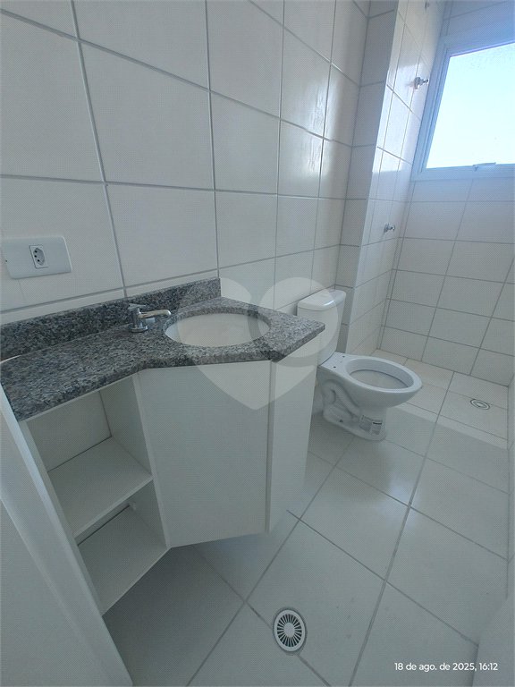 Apartamento para alugar com 3 quartos, sendo 1 suíte,  em Jardim das Palmeiras, Atibaia, SP
