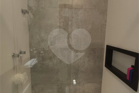 Casa à venda com 3 quartos, sendo 1 suíte,  no condomínio Ipes 2, Tatuí - SP