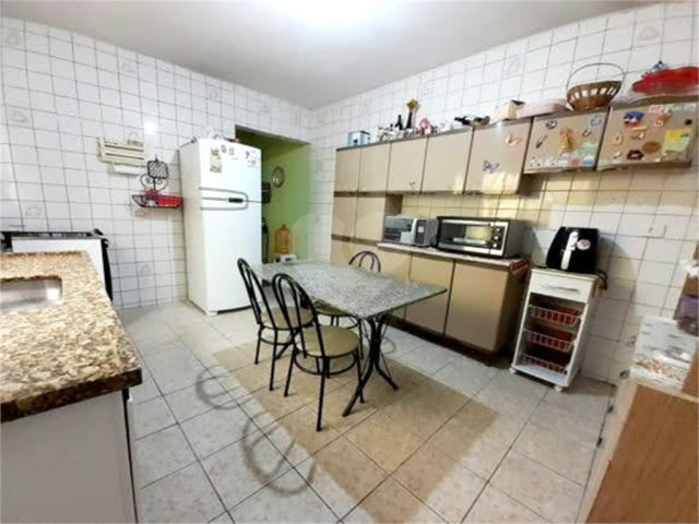 Sobrado à venda com 4 quartos em Lauzane Paulista, São Paulo, SP