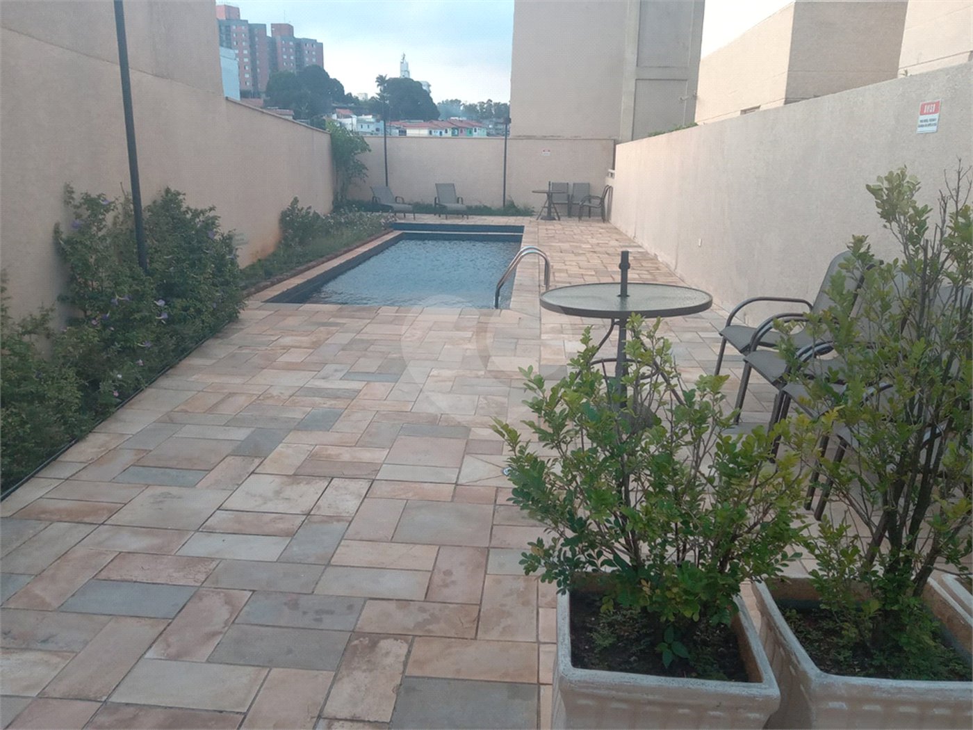 Apartamento à venda com 3 quartos, sendo 1 suíte, em Vila Vitório Mazzei, São Paulo, SP