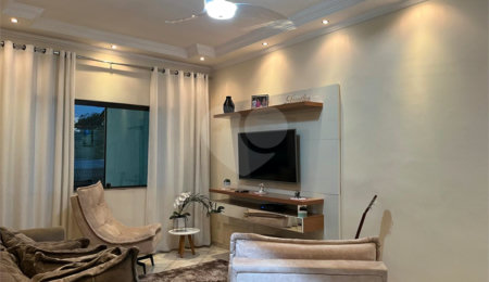 Sobrado à venda com 3 quartos, sendo 1 suíte,  em Vila Pirituba, São Paulo, SP