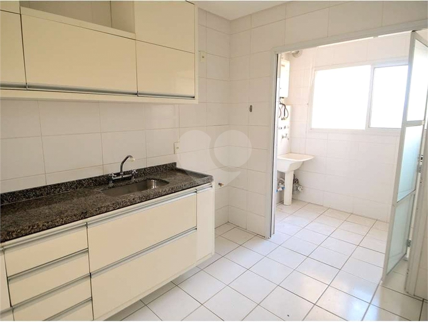 Apartamento à venda ou para alugar com 4 quartos, sendo 2 suítes, em Vila Oliveira, Mogi das Cruzes, SP