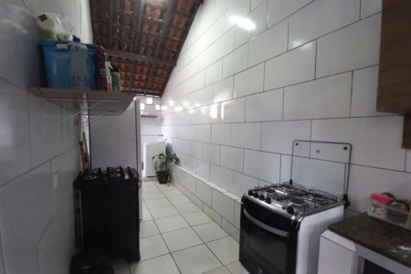Casa com 2 dormitórios à venda, 100 m² por R$ 700.000,00 - Vila Guilhermina - Praia Grande/SP