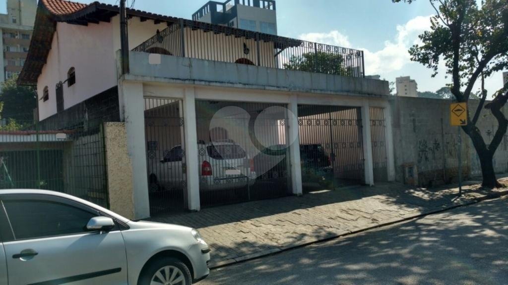 Sobrado à venda com 4 quartos, sendo 1 suíte, em Vila Vitório Mazzei, São Paulo, SP