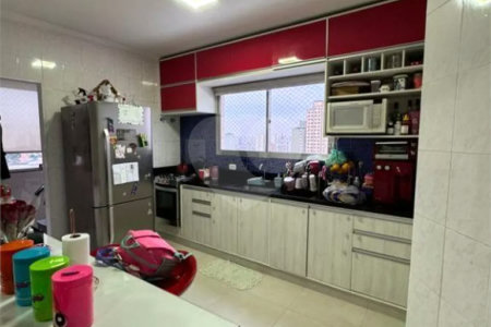 Apartamento à venda com 3 quartos, sendo 1 suíte, em Vila Dom Pedro I, São Paulo, SP