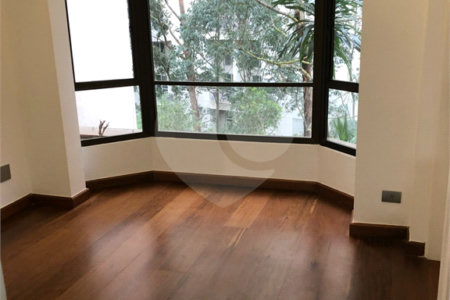 Apartamento à venda com 4 suítes em Vila Suzana, São Paulo, SP