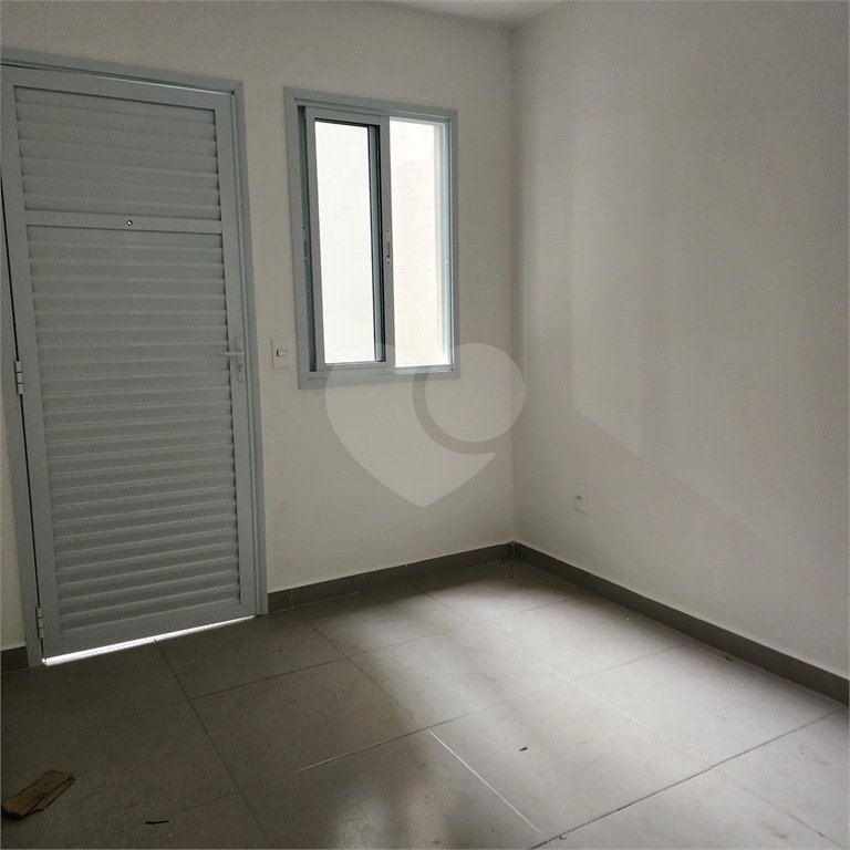 Casa à venda com 2 quartos, sendo 1 suíte, no condomínio Residencial Sanches, São Paulo - SP