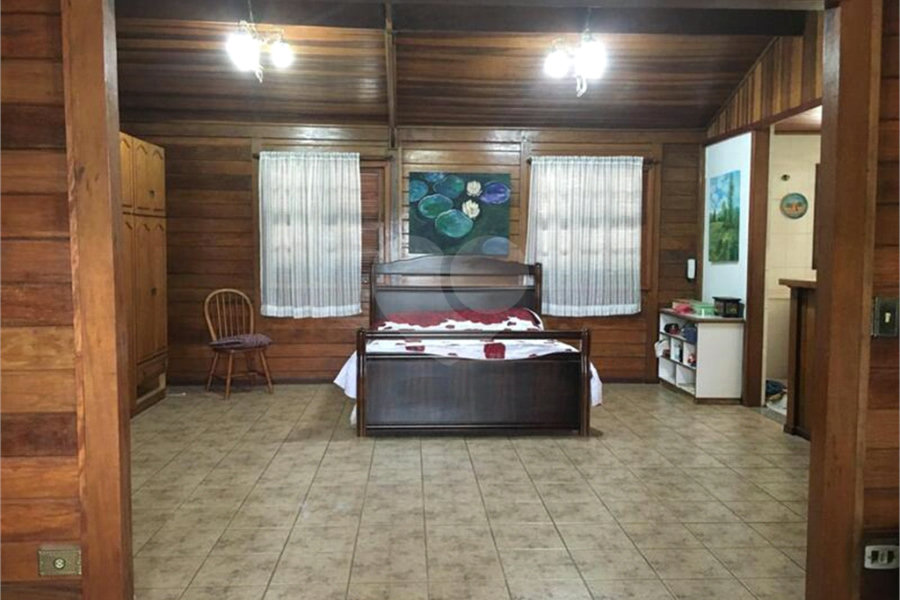 Casa à venda com 4 quartos, sendo 1 suíte, em Vila Machado, Mairiporã, SP