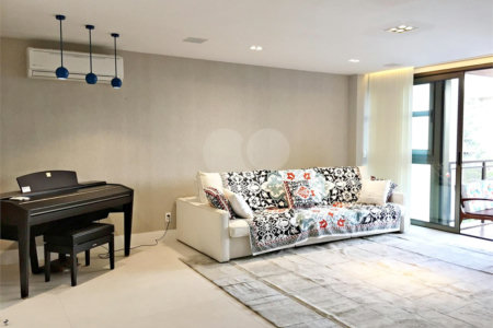 Apartamento à venda com 3 quartos, sendo 1 suíte, em Flamengo, Rio de Janeiro, RJ