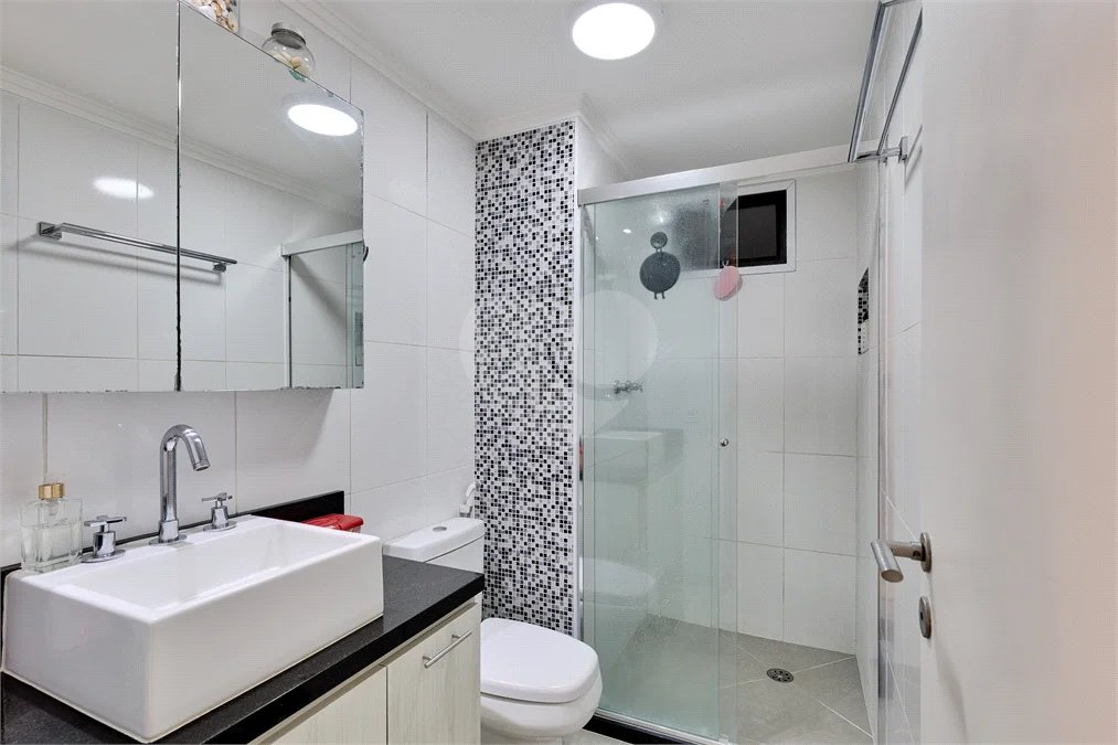Apartamento à venda com 3 quartos, sendo 1 suíte, em Alto da Boa Vista, São Paulo, SP