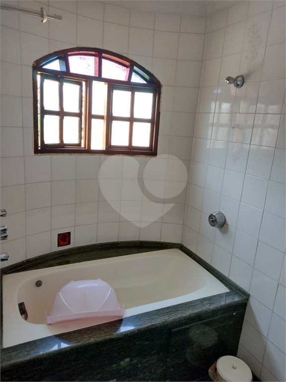 Sobrado à venda com 3 quartos, sendo 2 suítes, em Cidade Cruzeiro do Sul, Suzano, SP