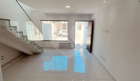 Casa à venda com 3 quartos, sendo 2 suítes,  no condomínio Grand Park, Rio de Janeiro - RJ