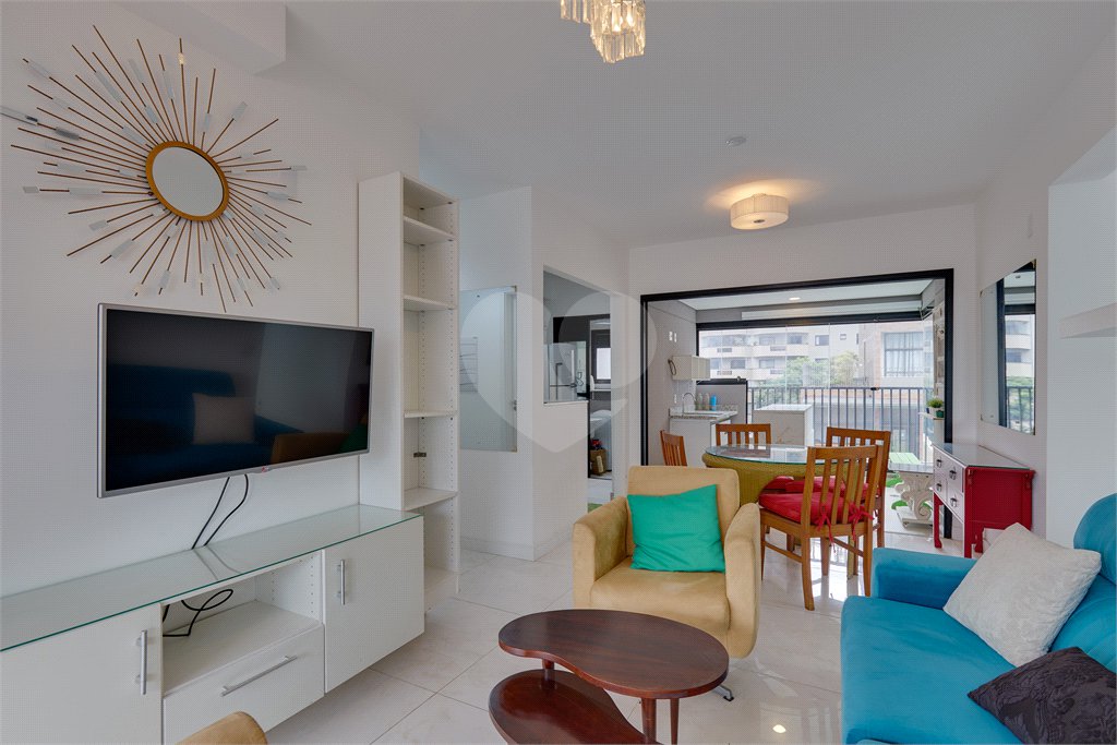 Apartamento à venda com 3 quartos, sendo 1 suíte, em Brooklin, São Paulo, SP