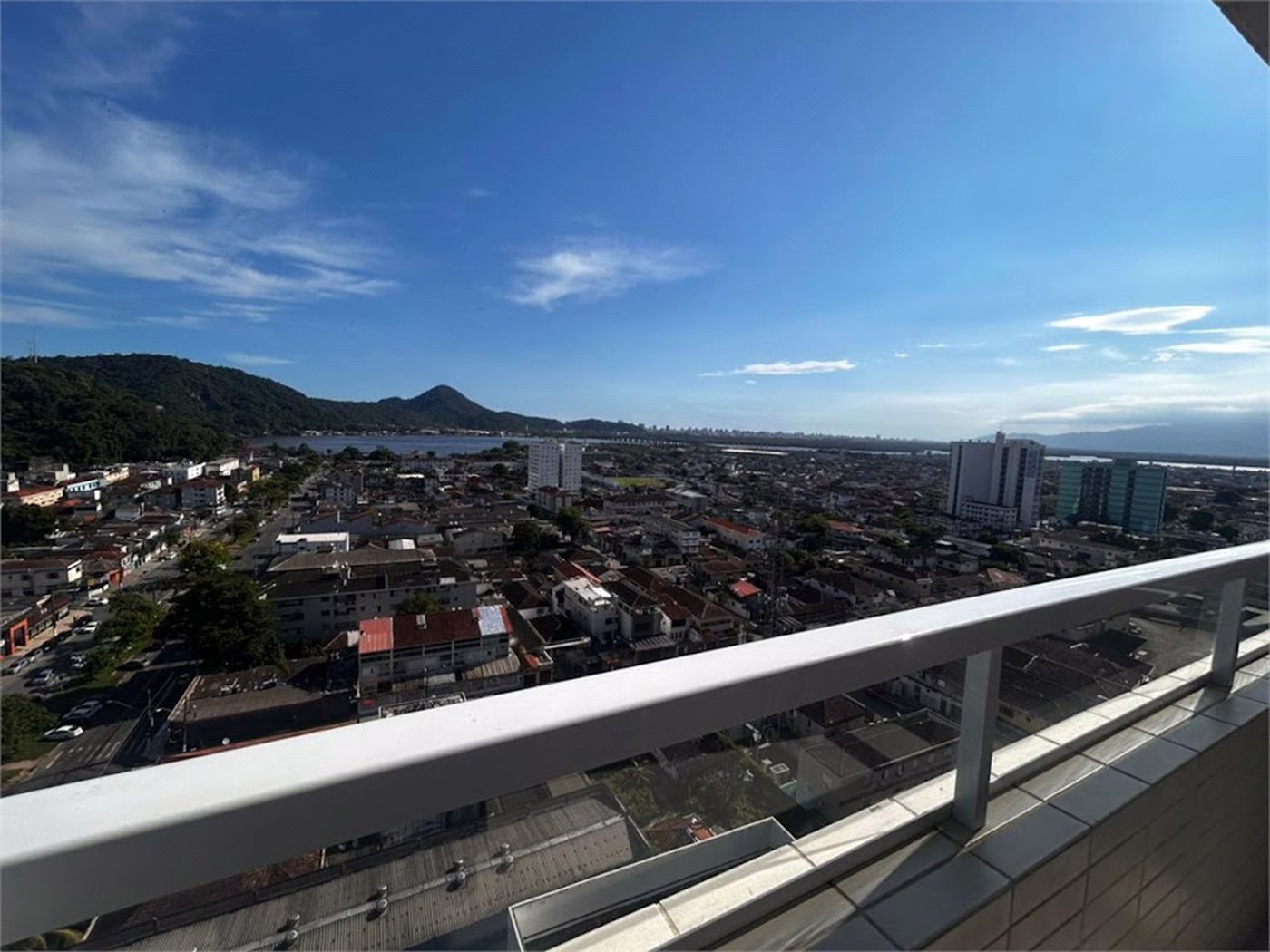 Apartamento Residencial à venda, Centro, São Vicente - AP0552.
