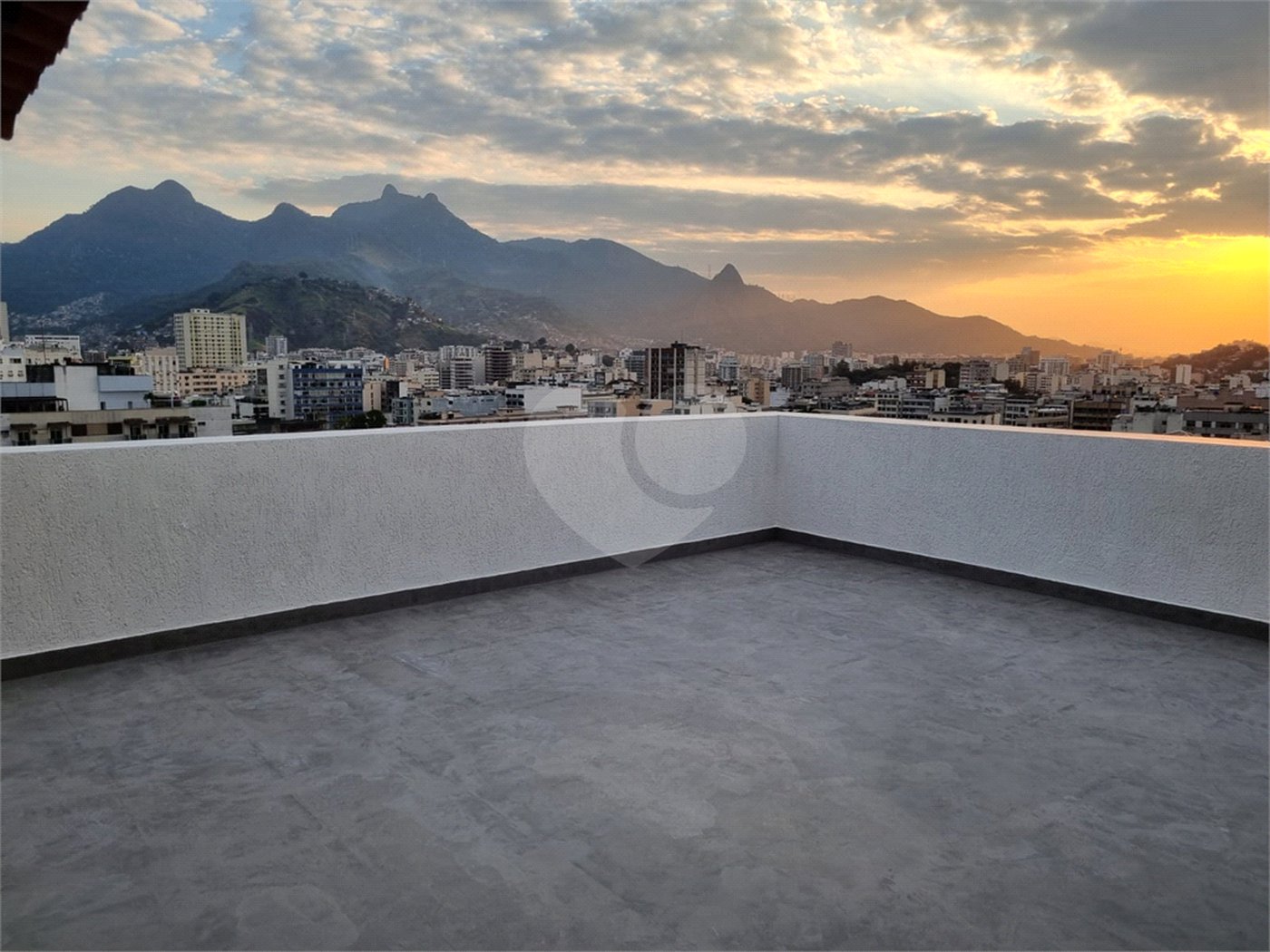 Cobertura à venda com 4 quartos, sendo 1 suíte, em Tijuca, Rio de Janeiro, RJ