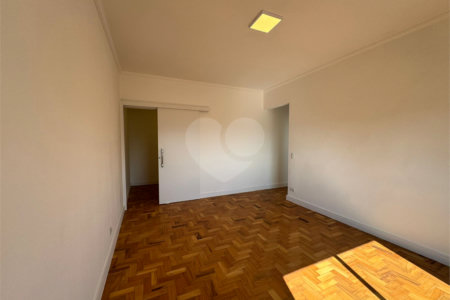 Apartamento à venda com 2 quartos, sendo 1 suíte, em Cambuci, São Paulo, SP