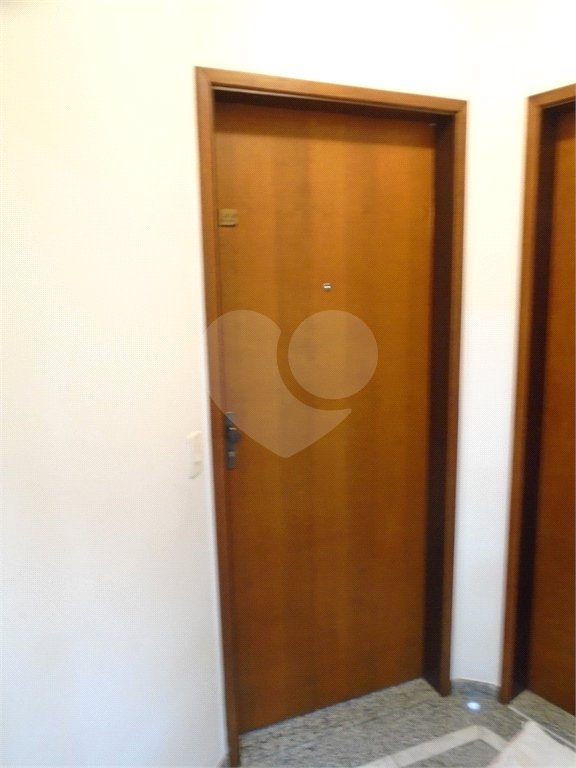 Apartamento à venda com 3 quartos, sendo 1 suíte, em Vila Oliveira, Mogi das Cruzes, SP
