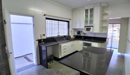 Sobrado à venda com 3 quartos, sendo 1 suíte,  em Vila Mazzei, São Paulo, SP