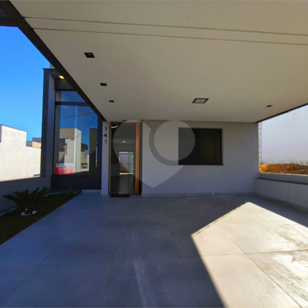 Casa à venda com 3 quartos, sendo 1 suíte, no condomínio Horto Florestal Villagio, Sorocaba - SP