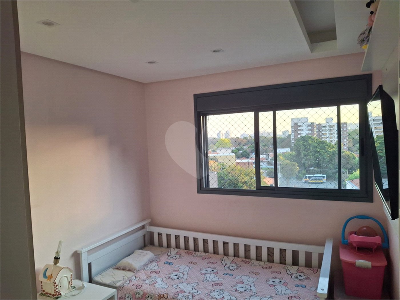Apartamento à venda com 2 quartos, sendo 1 suíte,  em Ferreira, São Paulo, SP