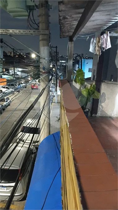 IMÓVEL COM SOBRADO + OUTRA CASA NO TERRENO, ÓTIMA PARA RENDA OU FAMÍLIA GRANDE